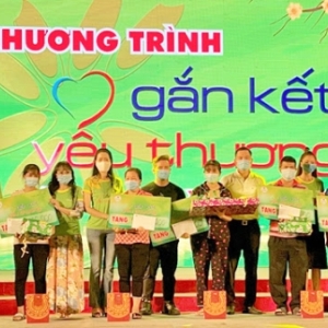 Gạo Hoa Lúa 8 năm song hành cùng Gắn kết yêu thương